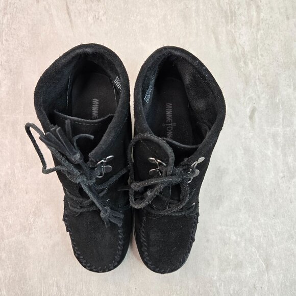 Minnetonka Ankle Booties 7.5 Black Suede Short Comfort Chukka Desert Shoe Boots - Picture 2 of 12
